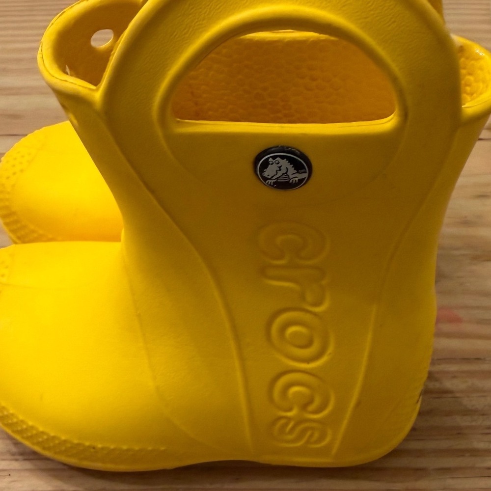 Crocs Kids Handle It Rain Boots Yellow Waterproof Pull On Size C8 - Picture 4 of 5